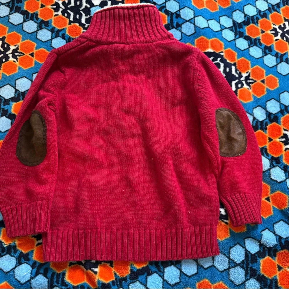 GAP red sweater